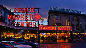 Pike_Place_Market_Entrance