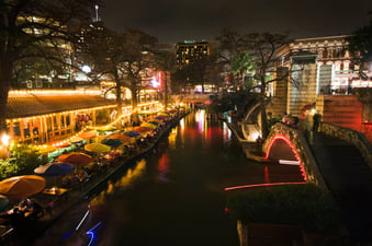 SanAntonio.RiverWalkatNight.jpg